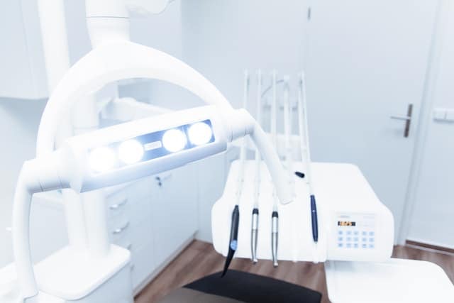 Klinika stomatologiczna Ursynów oferuje szeroki zakres usług stomatologicznych