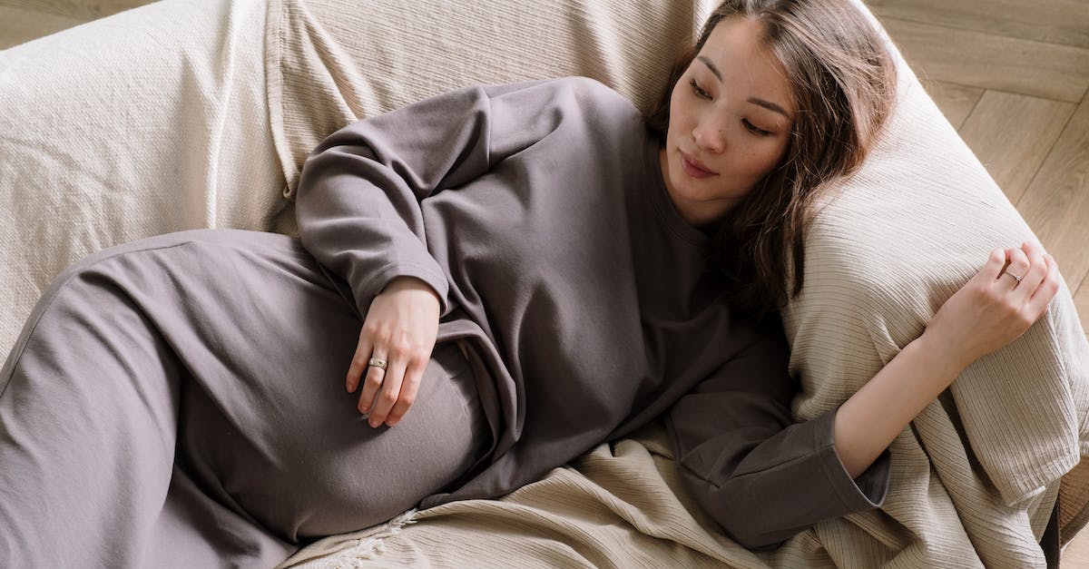 Menstruacja vs Ciąża: Czy bolał was brzuch jak na okres mimo bycia w ciąży?