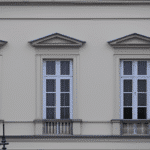 Jakie korzyści niesie za sobą inwestycja w doświetlacze okien w Warszawie?